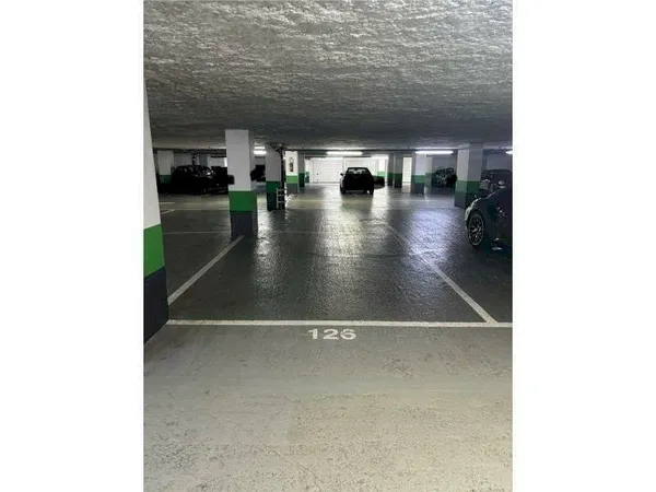 Parking 18 m²