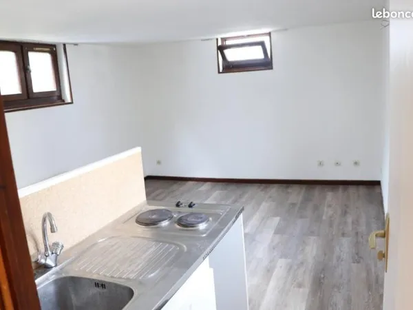 Studio 1 pièce 18 m²