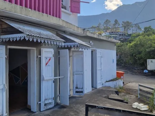 Local commercial 118 m²