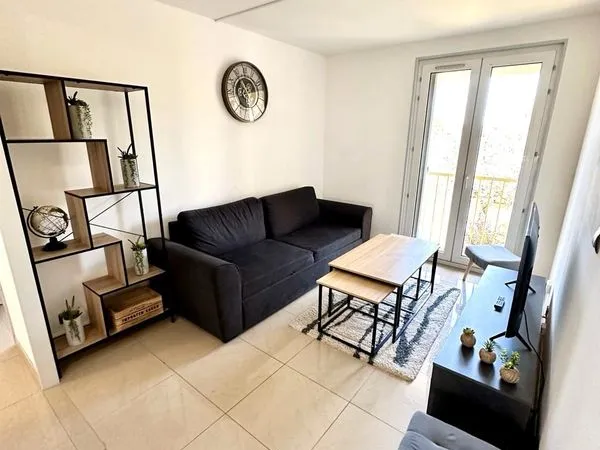 Appartement meublé T6 - 99 m² - 5 chambres