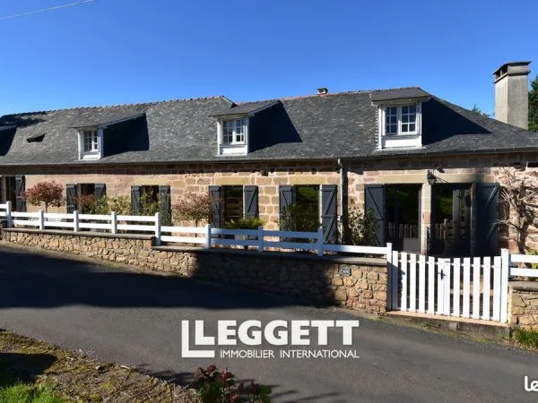 Maison 8 pièces 217 m²