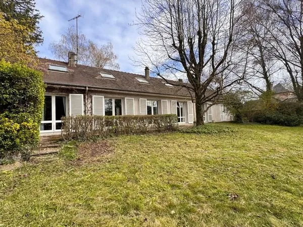 Maison 8 pièces 194 m²