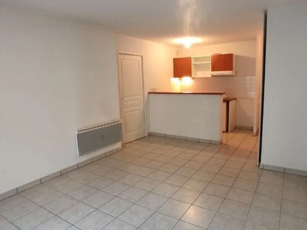 LIMOGES T2 DE 37 m² AVEC PARKING ET BALCON
