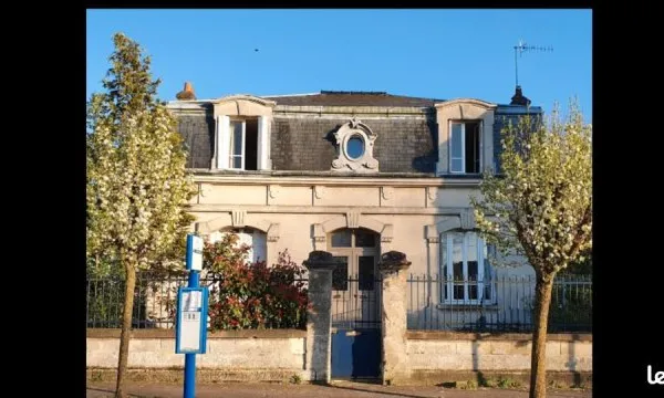 Maison de maître 5 min de Soissons