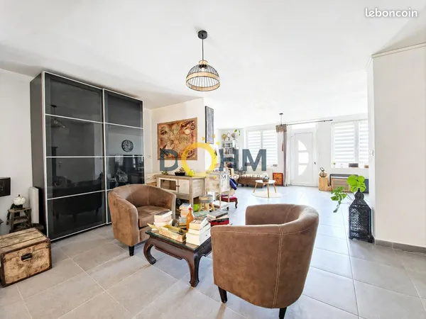 Maison 6 pièces 156 m²