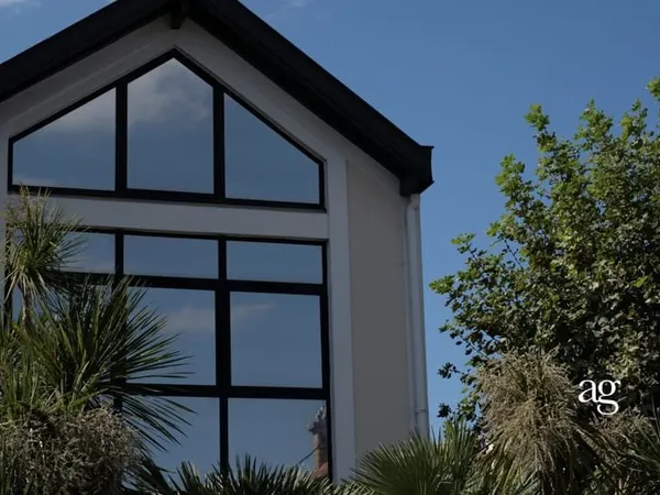 RARE CONTEMPORAINE SINGULIERE, TERRASSE,