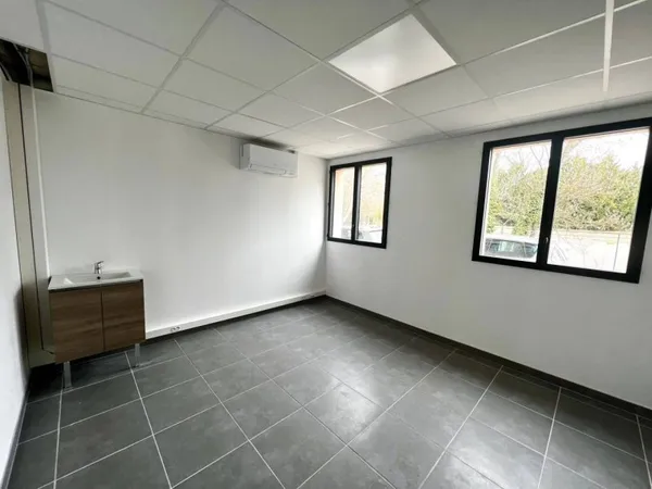 Local 59 m²
