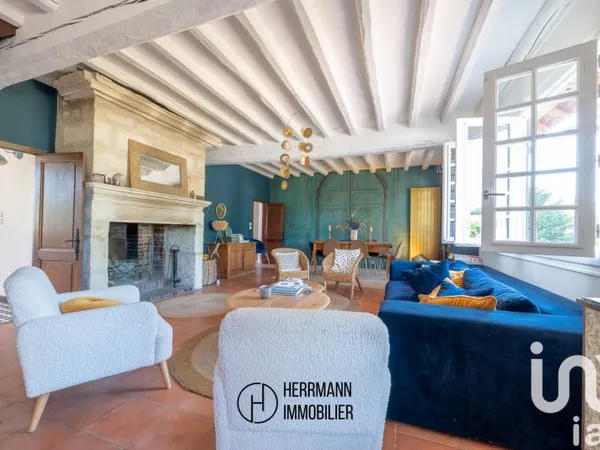 Maison 7 pièces 215 m²