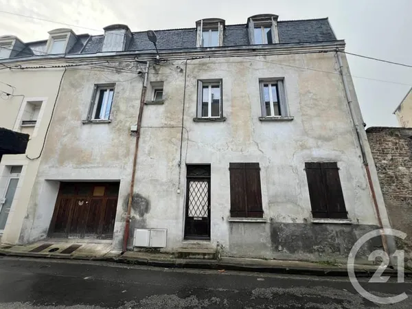 Bâtiment 140 m²