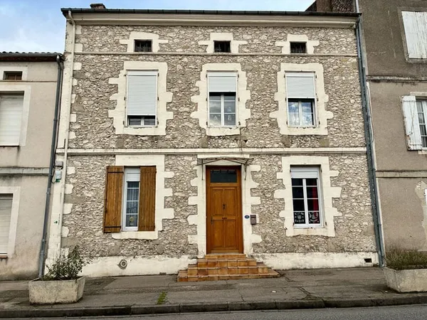 Maison de ville en pierre