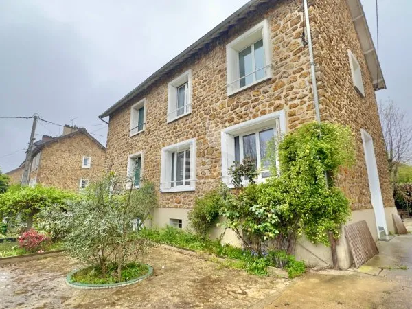MAISON 6 PIÈCES 103M2 - ATHIS MONS, CHARME DES ANNÉES 50 ET BEAUX VOLUMES