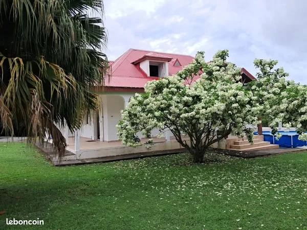 Location villa capesterre b/e