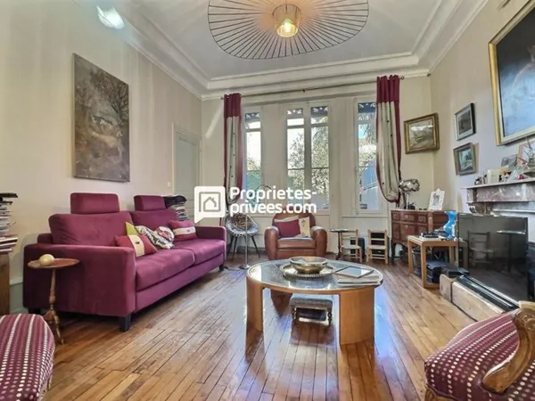 Maison de luxe 8 pièces 236 m²