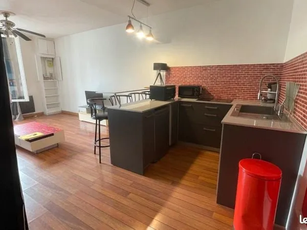 Studio 1 pièce 38 m²