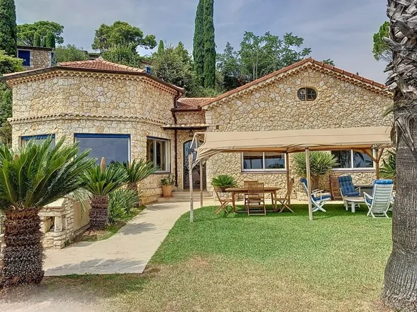Maison 6 pièces 199 m²