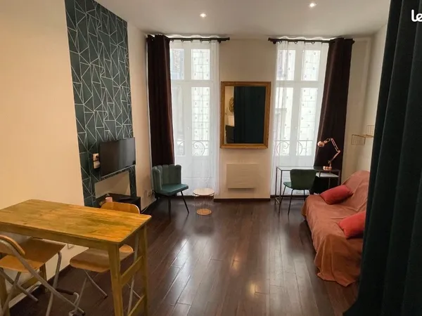 Studio meublé hyper centre