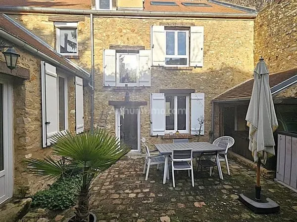 Maison 7 pièces 205 m²