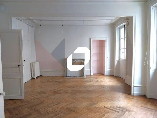 Bureaux 100 m²