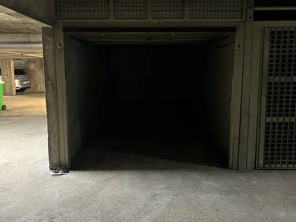 Parking / box