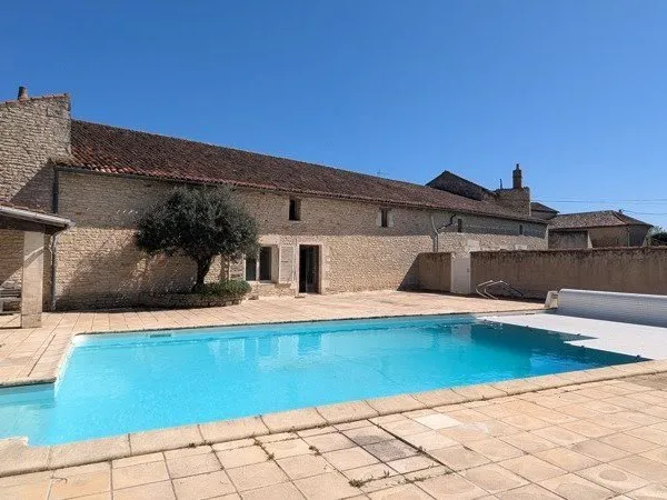 Maison 5 pièces 201 m²