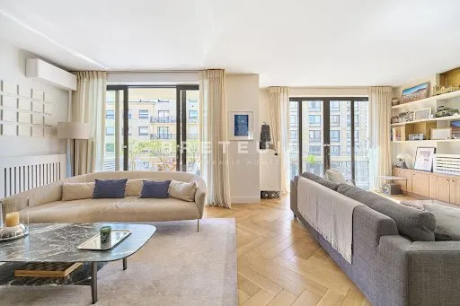 Appartement 4 pièces 132 m²