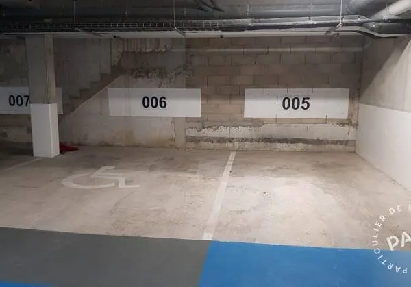 Garage/Parking