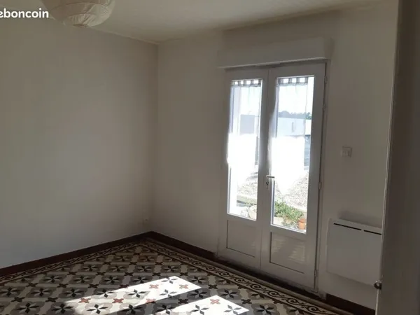 Proche toutes commodités avec terrasse et garage