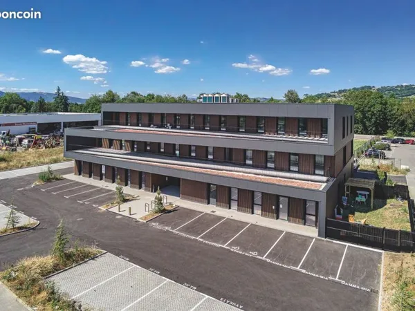 BUREAUX NEUFS À VENDRE à partir de 87 m² - RUMILLY (74)