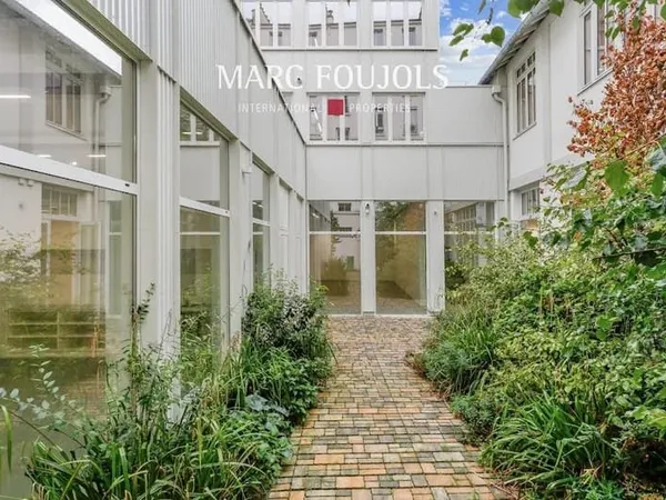 Maison 702 m²