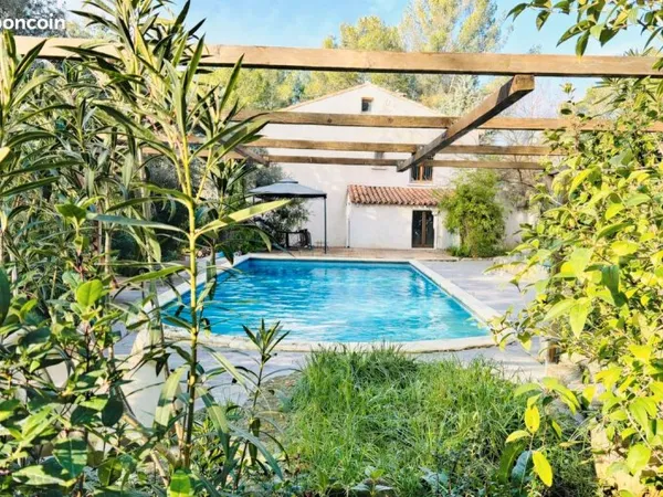 Maison 7 pièces 195 m²