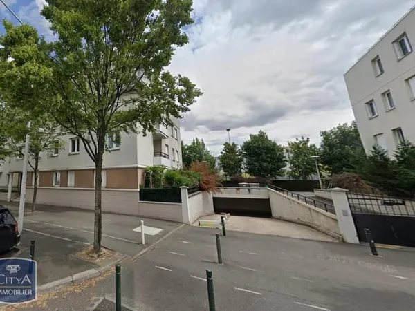 Stationnement Location Nanterre   93€