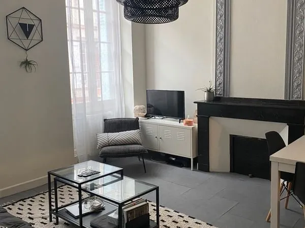 T2 lumineux, centre historique