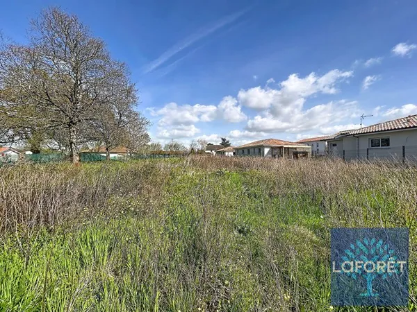 Terrain 1493 m²