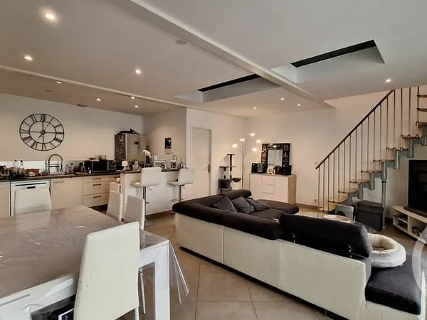 Appartement 4 pièces 84 m²
