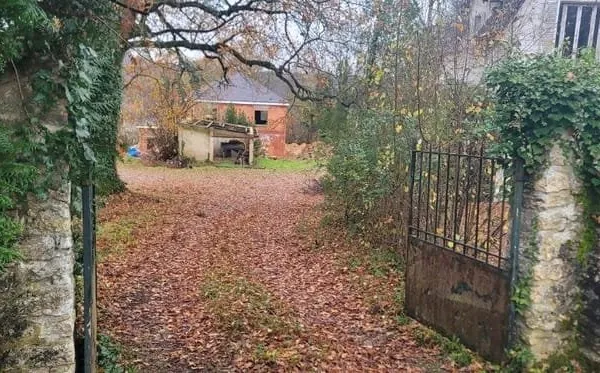Terrain 2500 m²