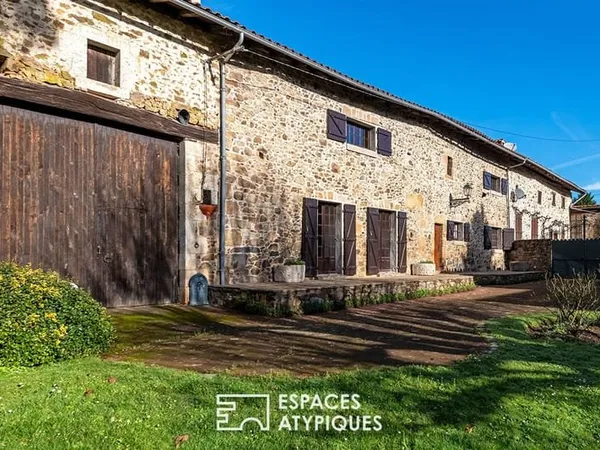 Longère en pierre du XVIIe pleine de charme , au calme en Charente Limousine
