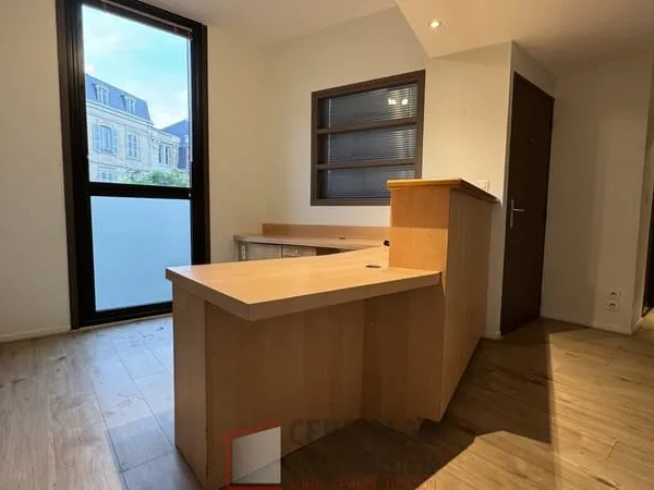 Ensemble immobilier de 200 m2 Fort potentiel de transforma