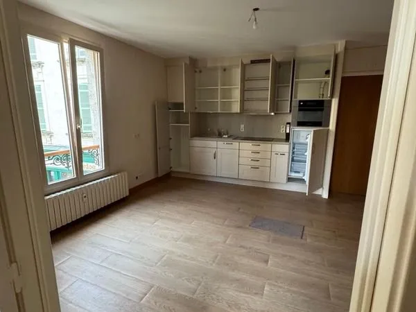 Plein centre Appt T2 1er étage 40m²