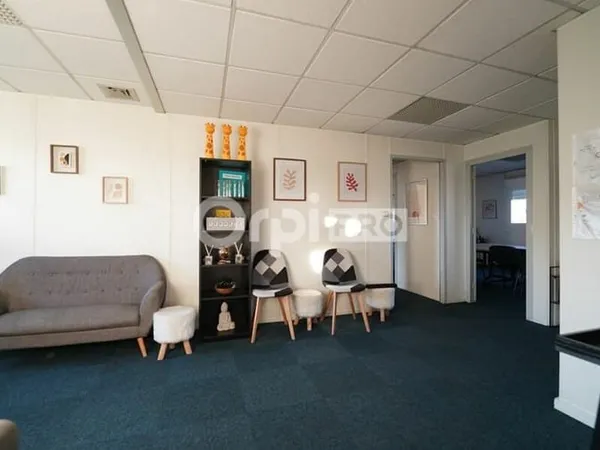 Bureaux 125 m²