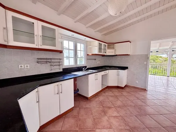 Maison 5 pièces - Le gosier