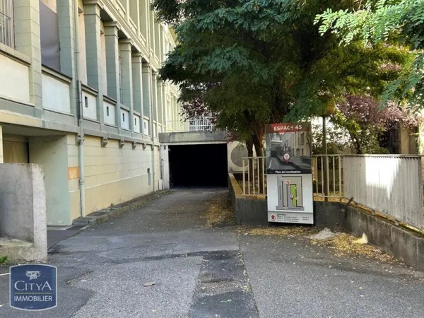 Stationnement Location Saint-Étienne   50€