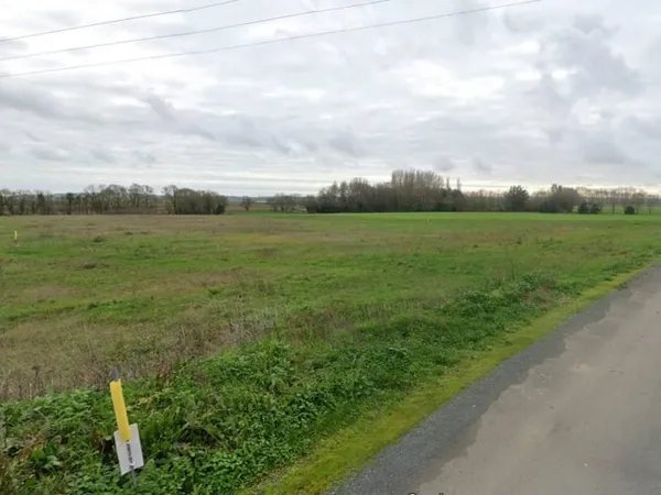 Terrain 2161 m²