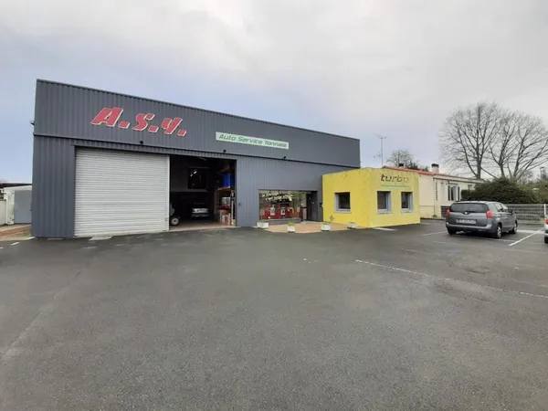 LOCAL PROFESSIONNEL A LA ROCHE SUR YON