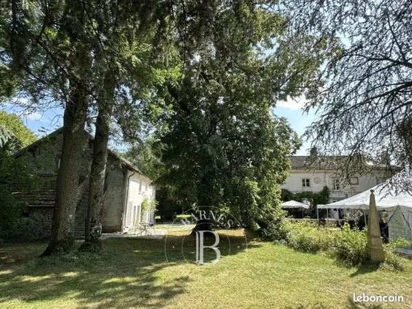 Propriété 14 pièces 413 m²