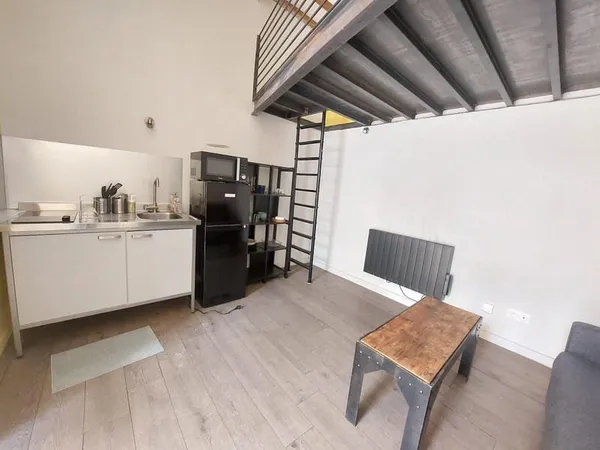 Studio 1 pièce 23 m²