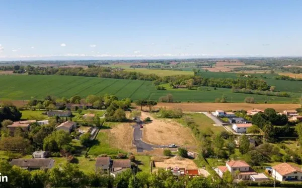 Terrain 729 m² Lanta