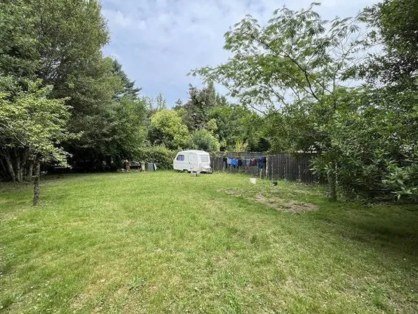 Terrain 800 m²