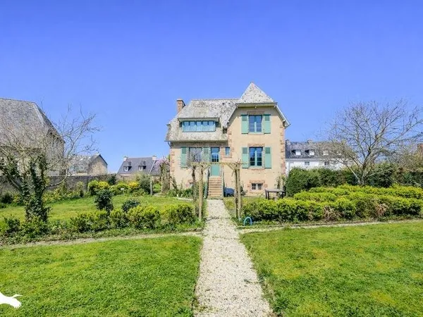 Maison de ville de 7 pièces principales