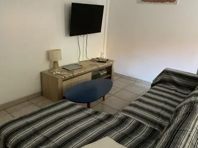Appartement F2 meublé avec 2 parkings