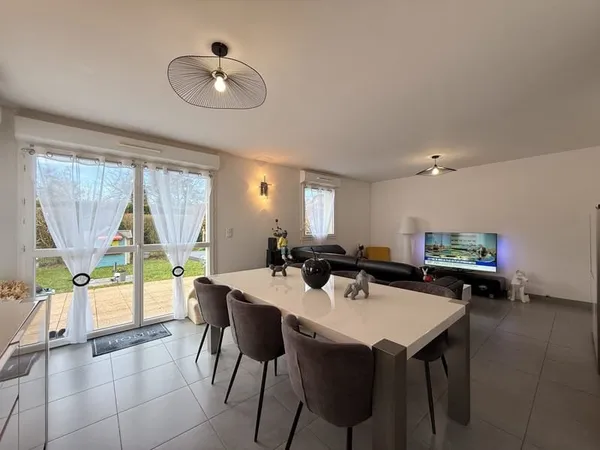 Maison 68,79m2 - T3 - Saveuse - jardin - box + place de parking